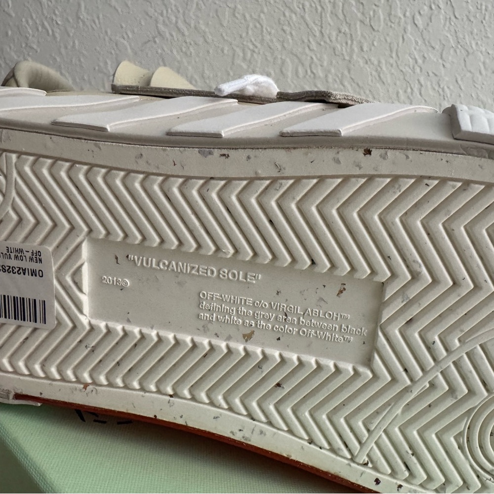 Off-White Vulcanized Sole Sneakers